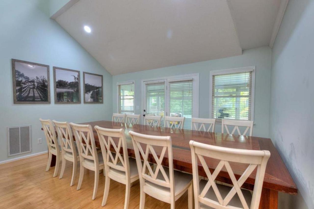 Livin' The Dream Villa Oak Island Exterior photo