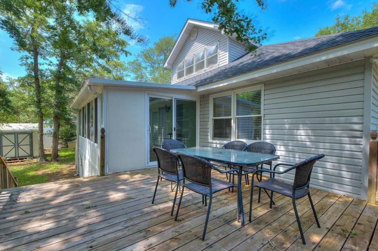 Livin' The Dream Villa Oak Island Exterior photo